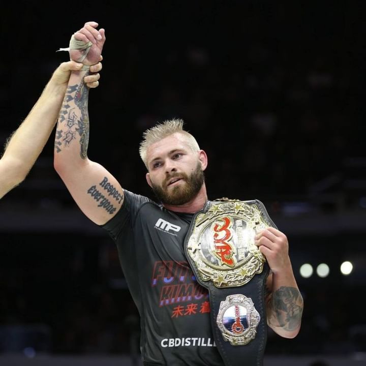 Who is Gordon Ryan and which MMA promotion did he recently sign with?