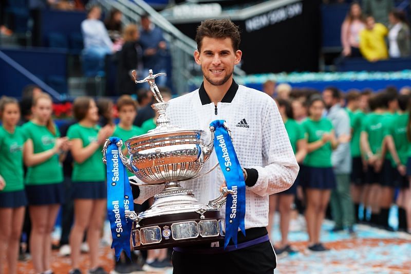 Dominic Thiem lifting the 2019 Barcelona Open trophy