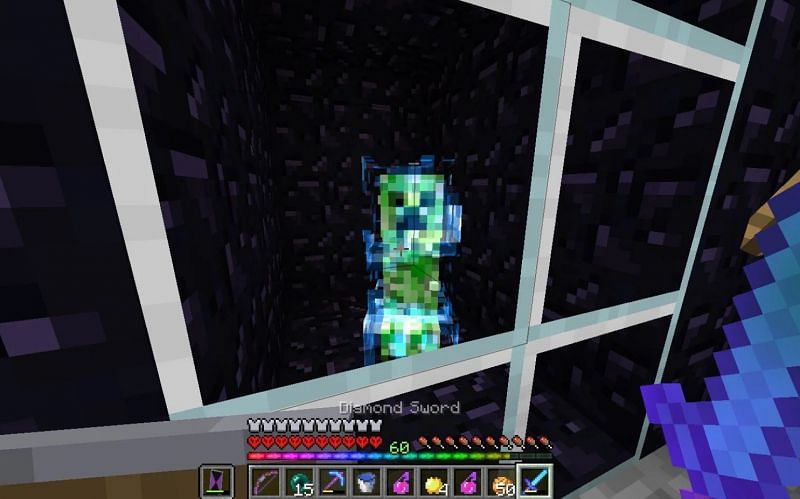 A Charged Creeper almost getting the jump on a hardcore player (Image via The_8_Bit_Zombie on Reddit)