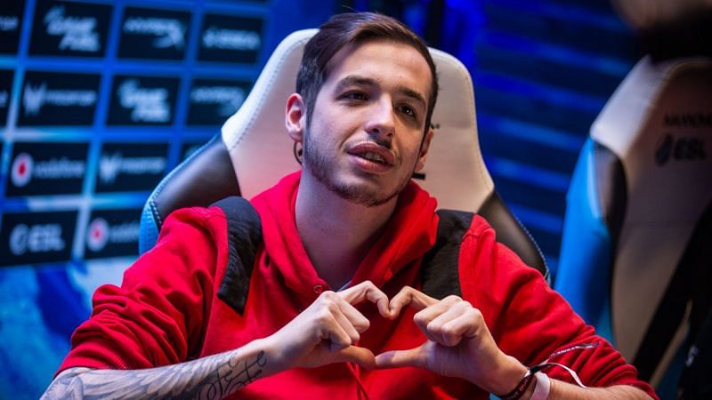 KennyS has finally spoken out about his future (Image via ESL Pro - ESL Gaming)