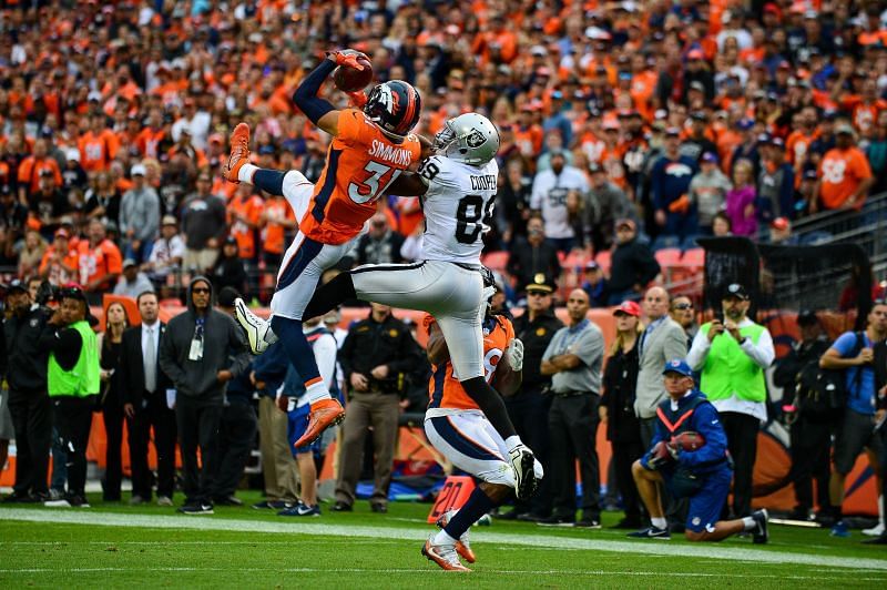 Oakland Raiders vs Denver Broncos