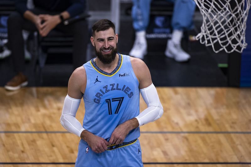 Jonas Valanciunas #17 of the Memphis Grizzlies reacts during the first quarter against the San Antonio Spurs. (Photo by Brett Carlsen/Getty Images)