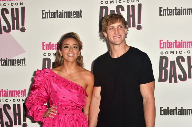 Who is Chloe Bennet, and what is her relationship with YouTuber-turned-boxer Logan Paul?