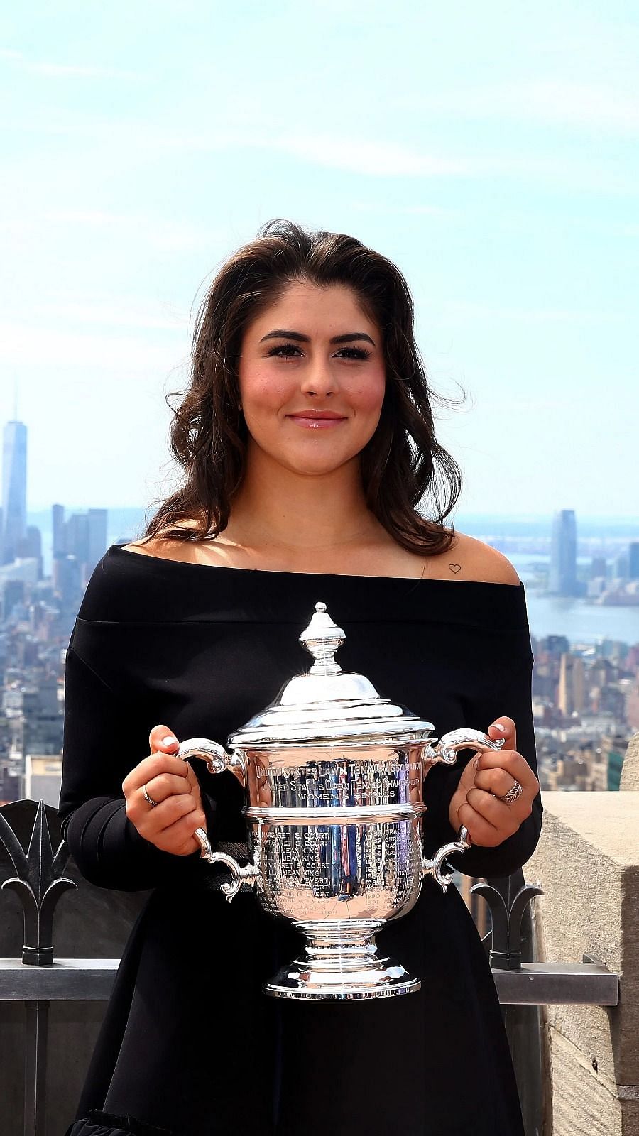 Bianca Andreescu 2021 - Andreescu Kenin Win Brady Beaten ...