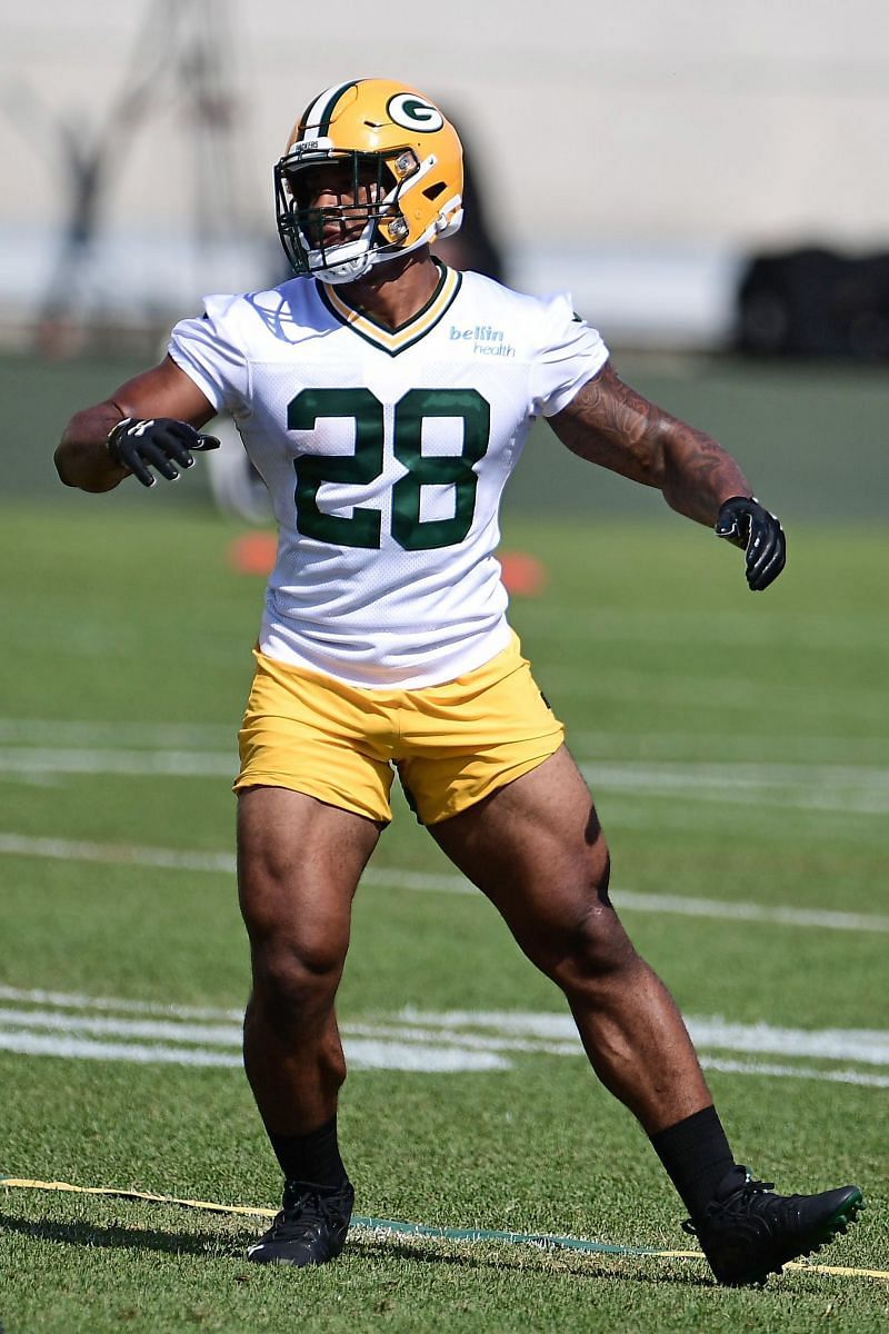 Packers RB AJ Dillon looks to 'play free' in 2023, earn another contract in  Green Bay