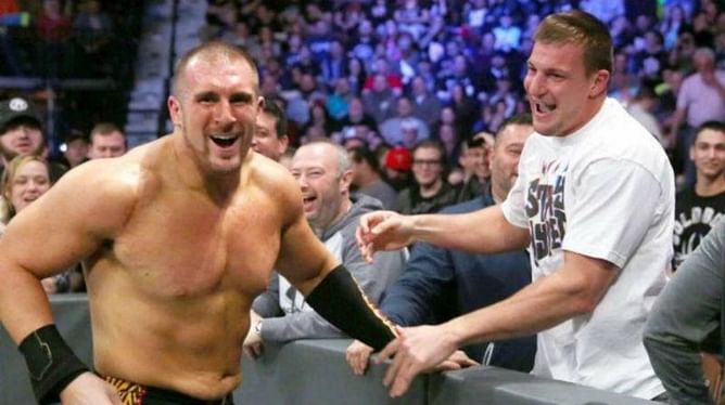 "The structure of my training has changed completely" - Mojo Rawley on the difference between his WWE and NFL training