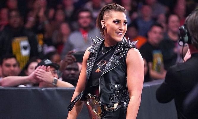 Rhea Ripley lays down a huge WrestleMania challenge on her RAW debut