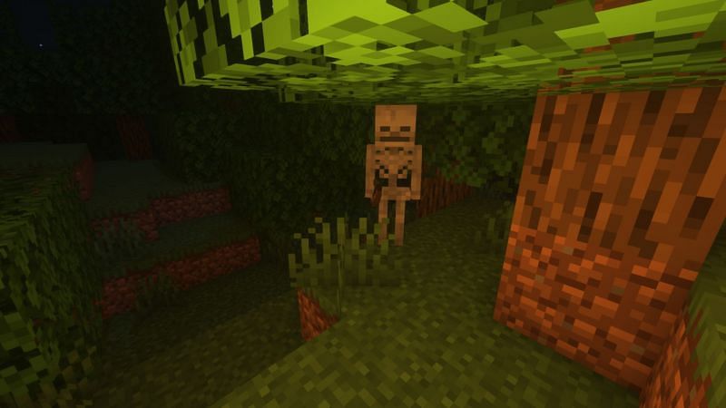 Spooked by the Spooky Mr Skeltal! (Image via Minecraft)