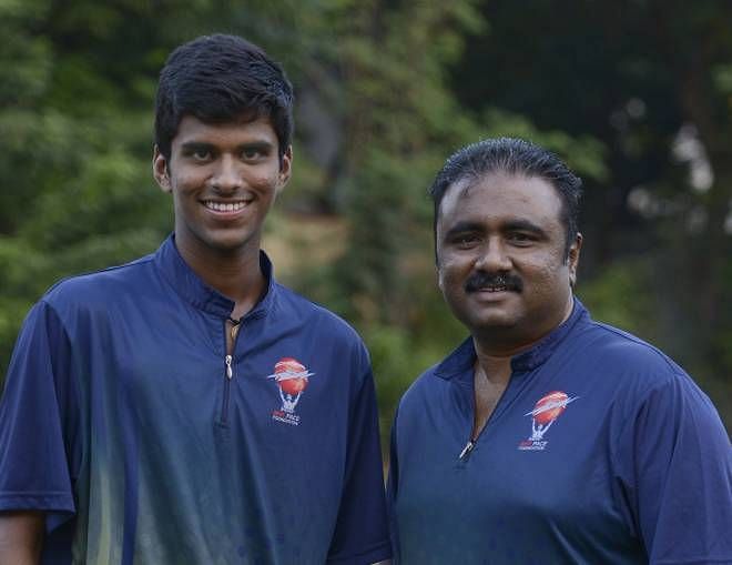 Washington Sundar (L) with coach M Senthilnathan