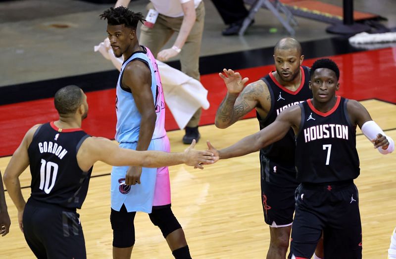 Eric Gordon #10 slaps hands with Victor Oladipo #7. (Photo by Carmen Mandato/Getty Images)