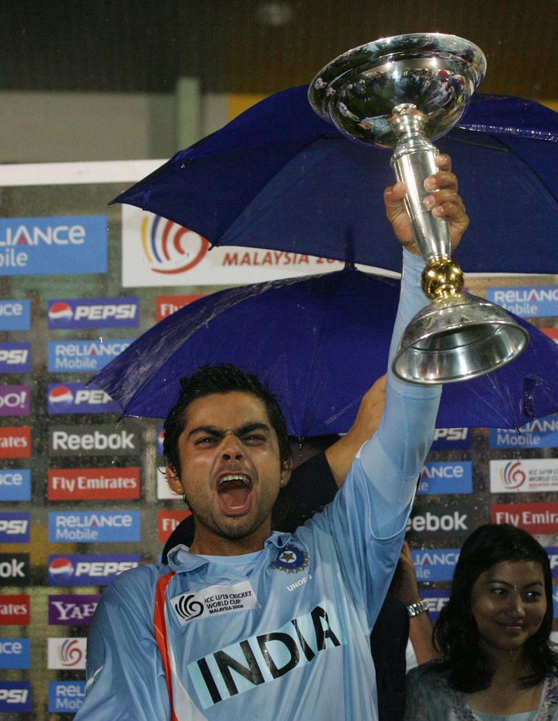 Virat Kohli lifts the U-19 World Cup 2008.