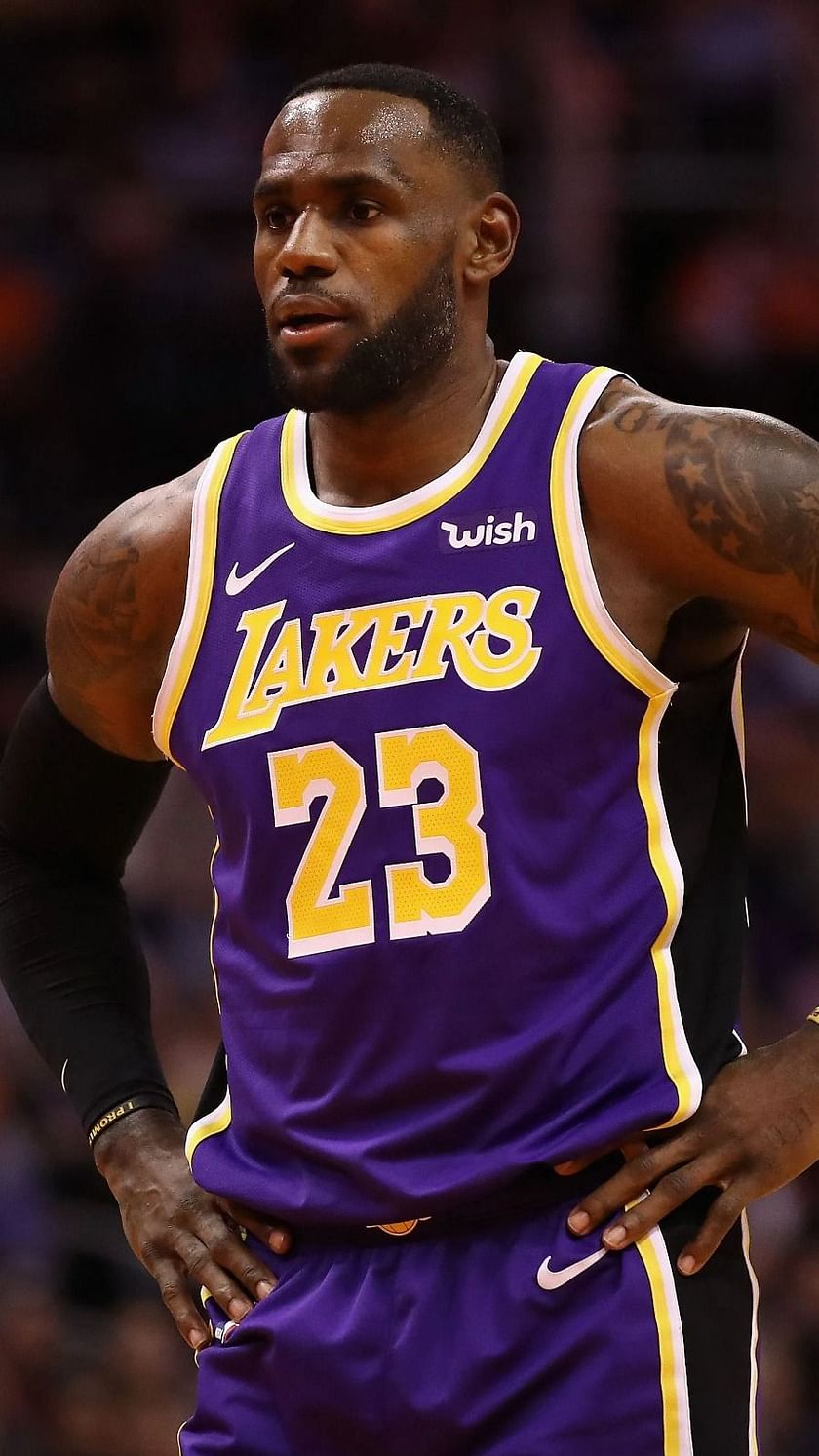 Is LeBron James playing vs. Suns? Lakers star status, game time, TV channel  and live stream for Tuesday NBA game