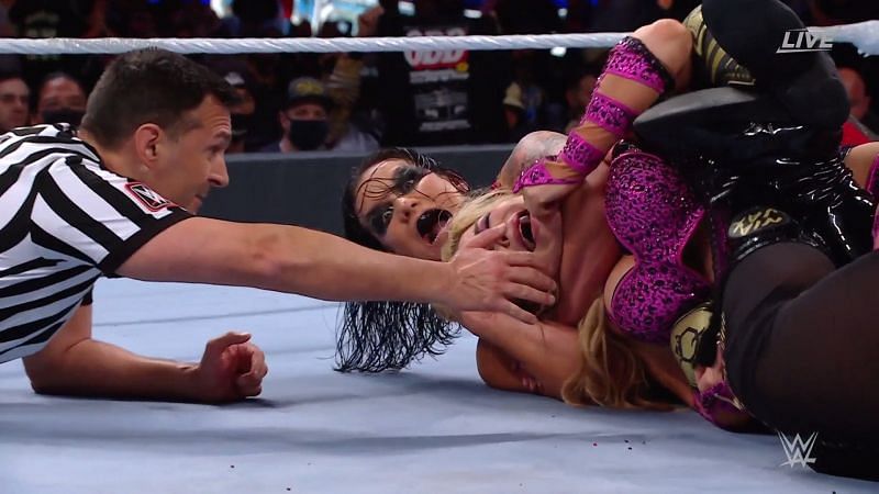 Shayna Baszler with the Kirifuda Clutch locked in on Natalya