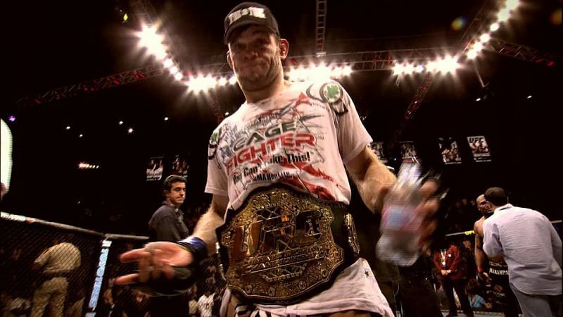 Forrest Griffin with the UFC light heavyweight belt (2008)