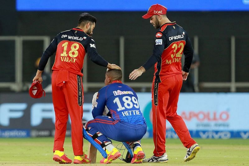 Shimron Hetmyer&#039;s (centre) whirlwind knock went in vain as DC fell short by just a run [Credits: IPL]