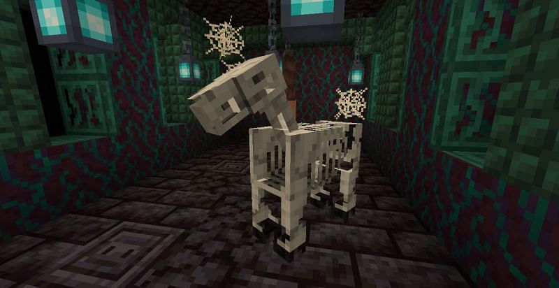Zombie spawned with full enchanted diamond armor in hardcore took like 6  crits to kill him : r/Minecraft