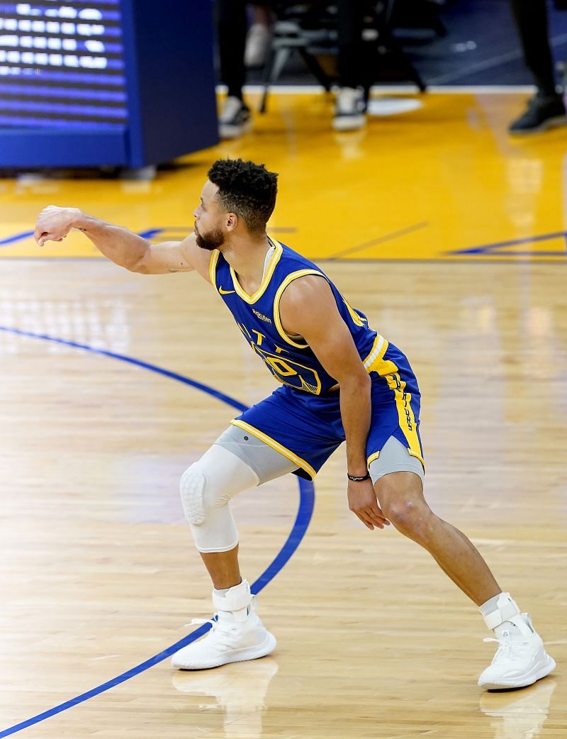 Stephen Curry (#30) of the Golden State Warriors