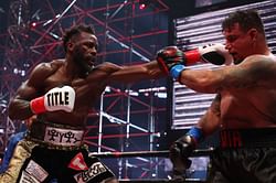 Did UFC legend Frank Mir win his boxing debut against Steve Cunningham at Triller?