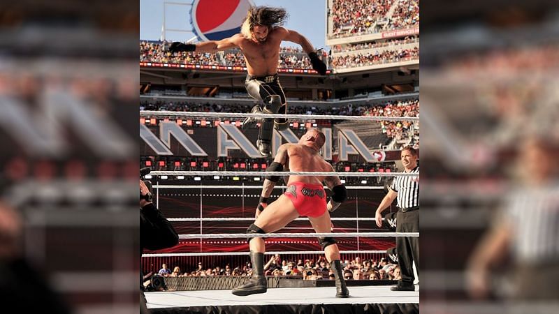 Randy Orton hit one of the greatest RKOs in WWE history against Seth Rollins at WrestleMania 31