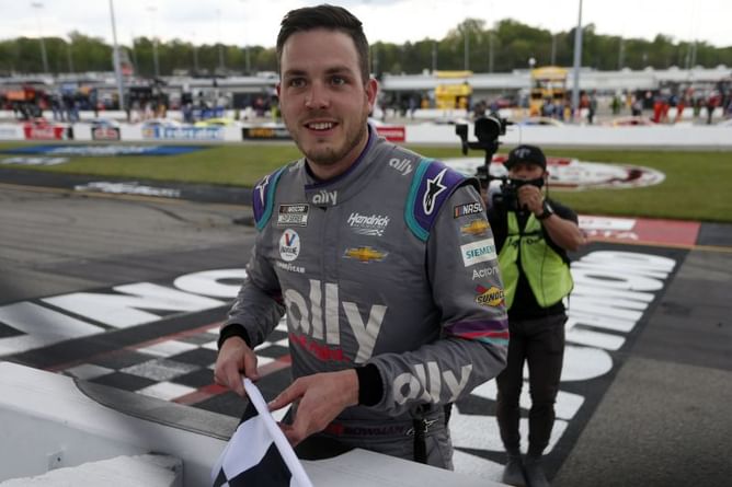 Alex Bowman steals the NASCAR Toyota Owners 400 with a late-race surge