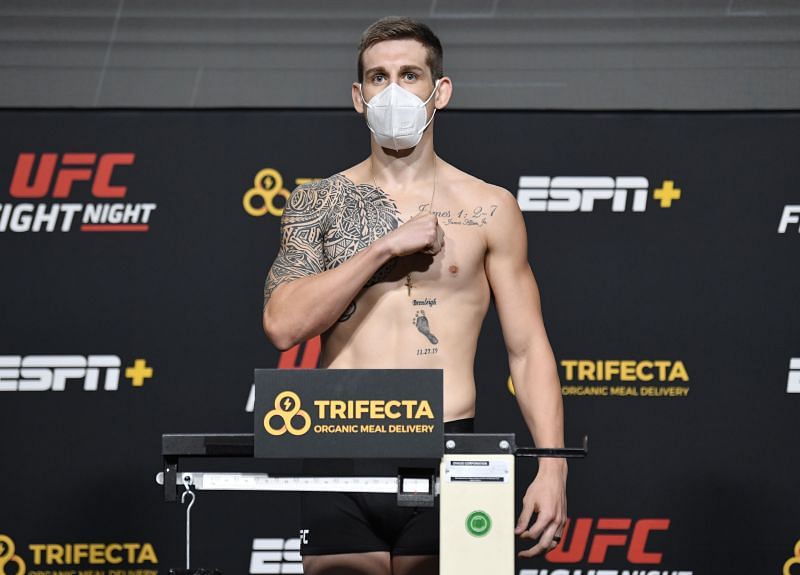 UFC Fight Night Santos v Teixeira: Weigh-Ins