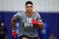 Who is Sammis Reyes? What does he bring to the Washington Football Team's offense?