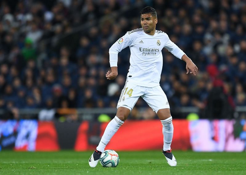 Top 5 defensive midfielders in the world this season (2020/21)
