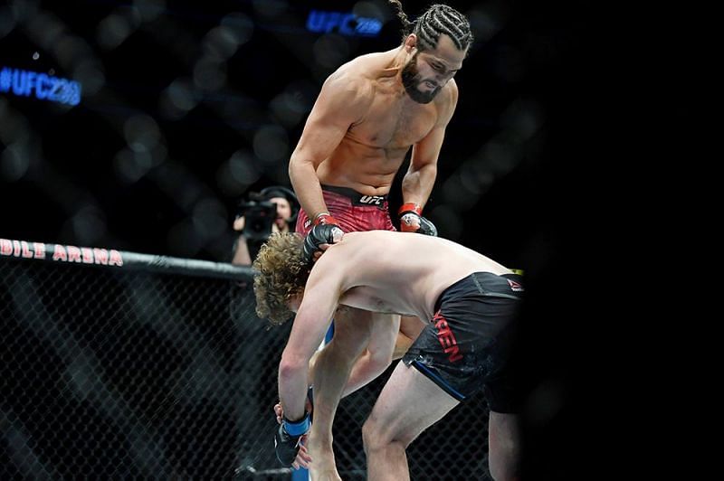 Jorge Masvidal knocks out Ben Askren with a flying knee (Photo Credit: STEPHEN R. SYLVANIE / USA TODAY Sports)