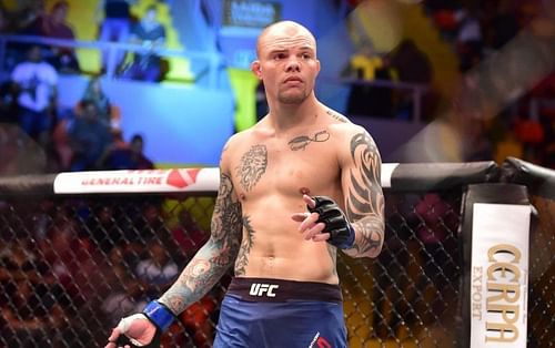 Anthony Smith