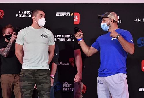 Former UFC Middleweight Champ Robert Whittaker (left), Kelvin Gastelum (right)