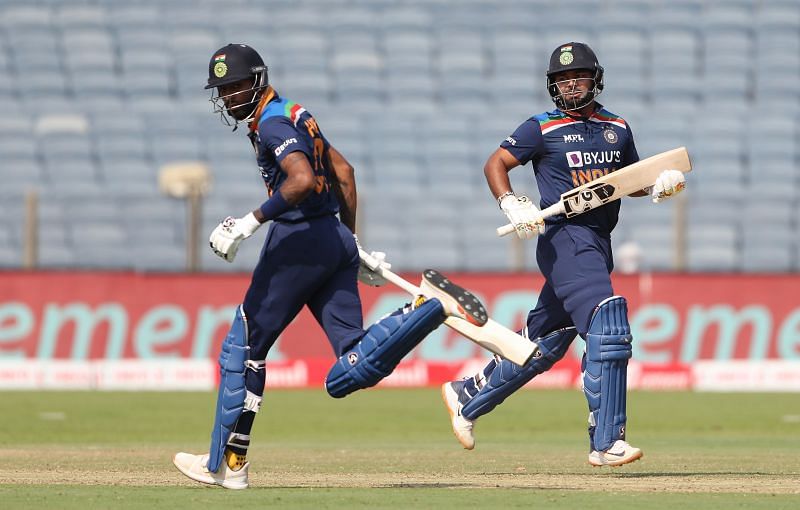 Rishabh Pant (R) and Hardik Pandya (L) forget a fifth-wicket partnership worth 99 off 70 balls