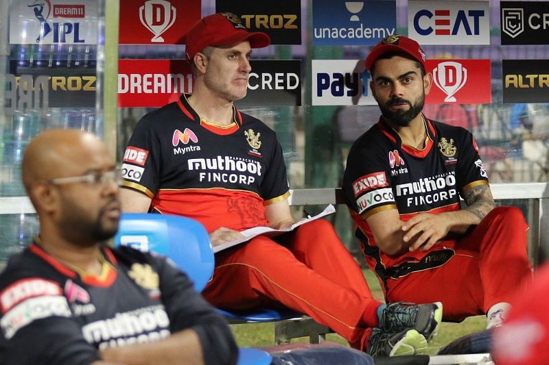 Simon Katich with Virat Kohli