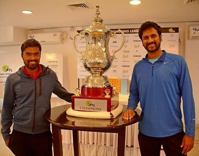 Vijay Sundar Prashanth (L) and Saketh Myneni (R) pose at the 2018 Pro-Tennis Leauge event