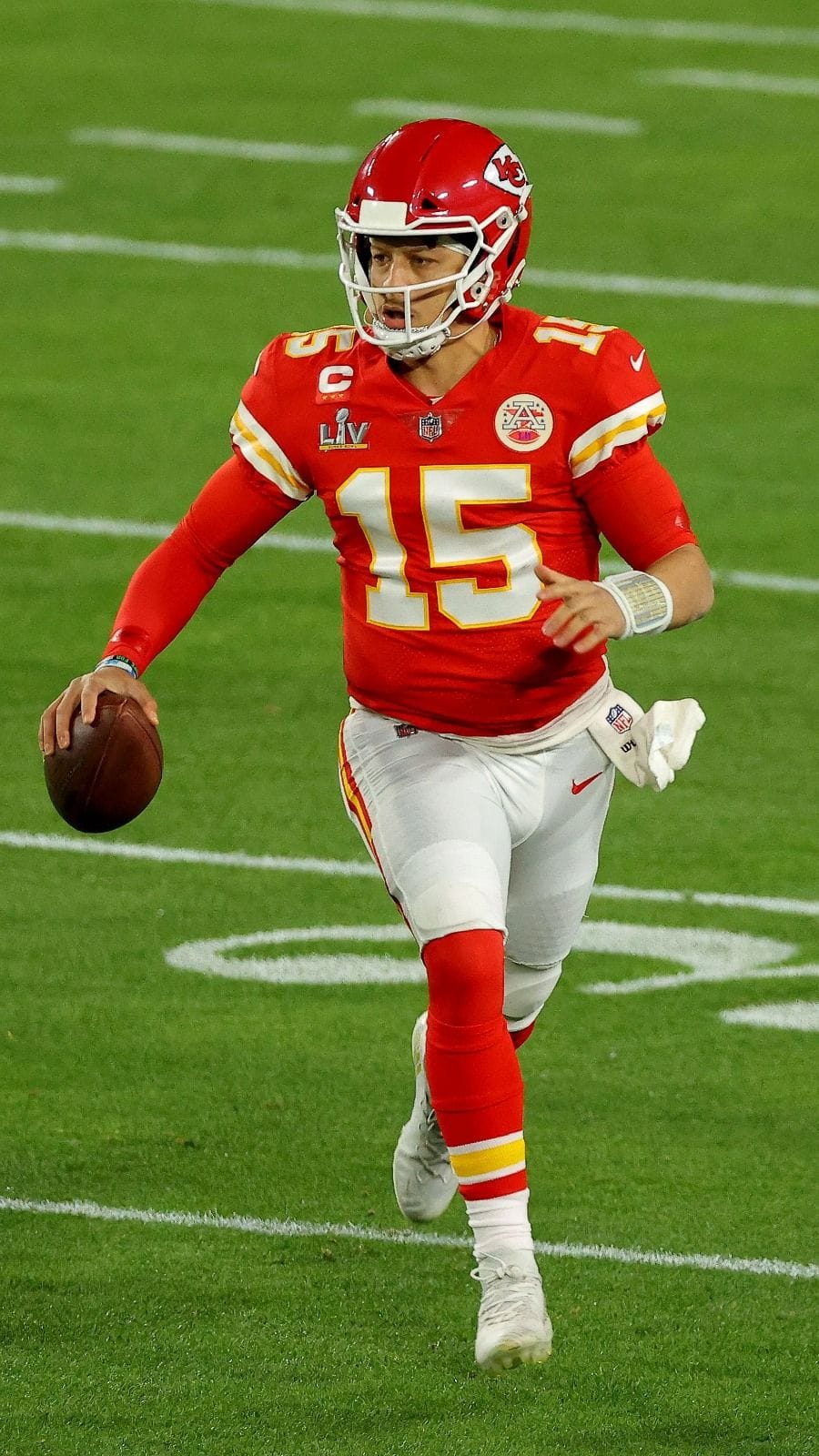 Why Kansas City Chiefs Fans Shouldn T Panic About Patrick Mahomes Being In A Walking Boot