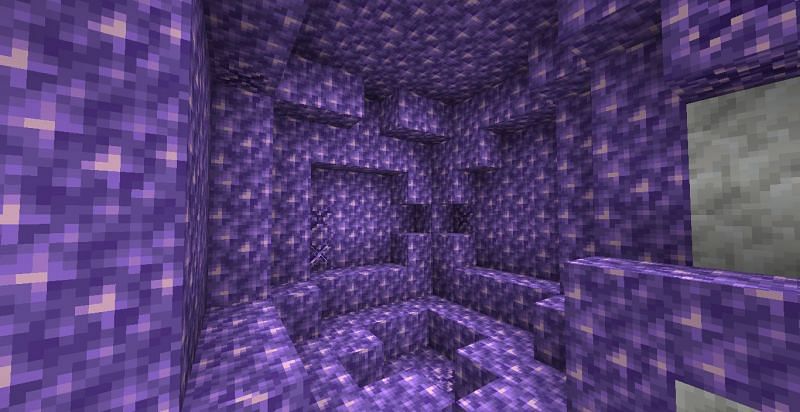 Amethyst ores in the new Minecraft update (Image via Minecraft)