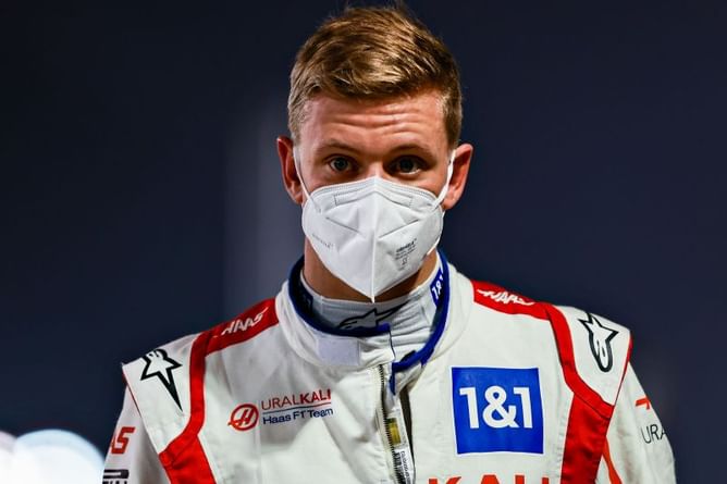 Mick Schumacher targets Q2 appearance with Haas