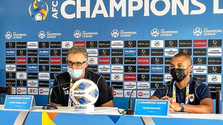 Laurent Blanc interacts with the press ahead of a reverse fixture against FC Goa.