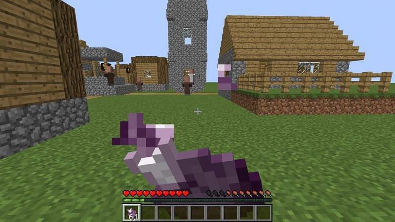 Chorus fruit being eaten (Image via digminecraft)