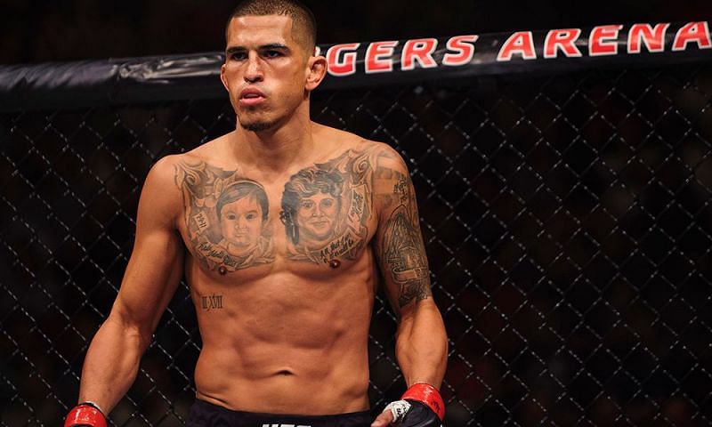 Anthony Pettis was upset by Clay Collard in his PFL debut