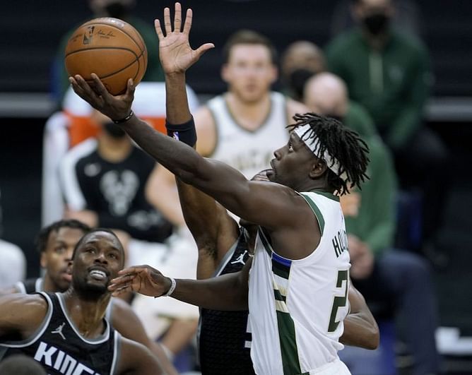 Jrue Holiday signs $160M max contract extension with the Milwaukee Bucks; will be with them for another four years