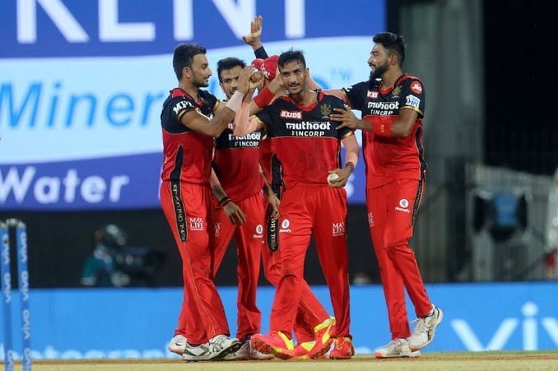 RCB players celebrate a wicket. Pic: IPLT20.COM