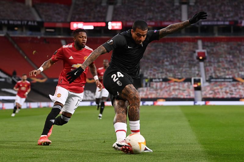 Manchester United defeated Granada 2-0