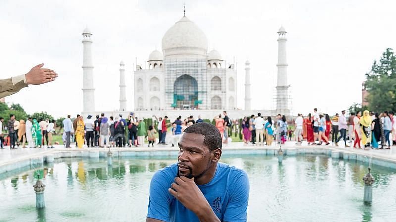 Kevin Durant visiting the Taj Mahal. Image Source: ESPN