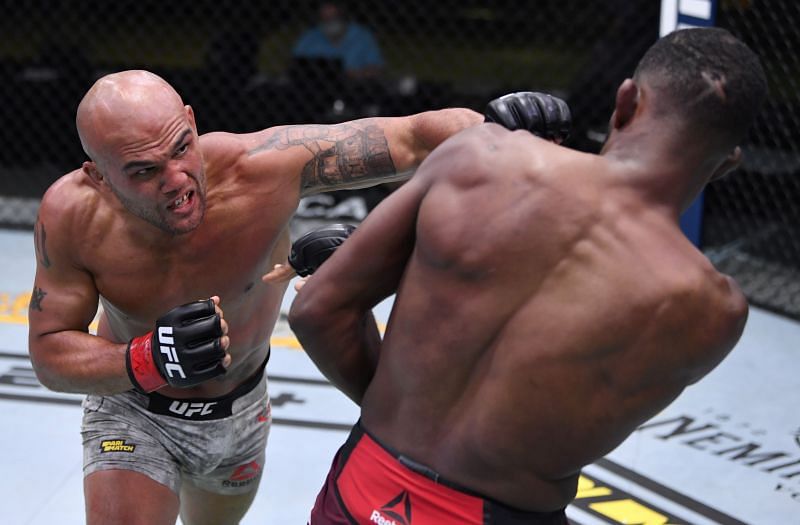 Robbie Lawler has looked worryingly gunshy in his recent fights.