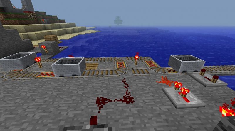 A minecart with lots of Redstone (Image via furfallminecraft.blogspot.com)