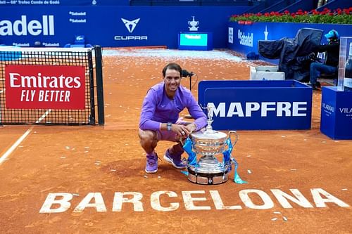 Rafael Nadal with his 2021 Barcelona Open title.