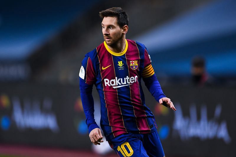 Lionel Messi in action during Supercopa de Espana Final