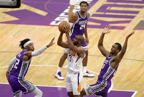 Phoenix Suns v Sacramento Kings