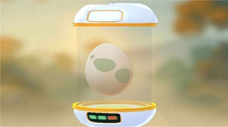 An egg in an incubator in Pokemon GO (Image via Niantic)