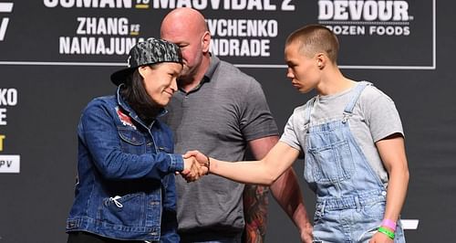 Zhang Weili (Left) and Rose Namajunas (Right) during UFC 261 pre-fight press conference